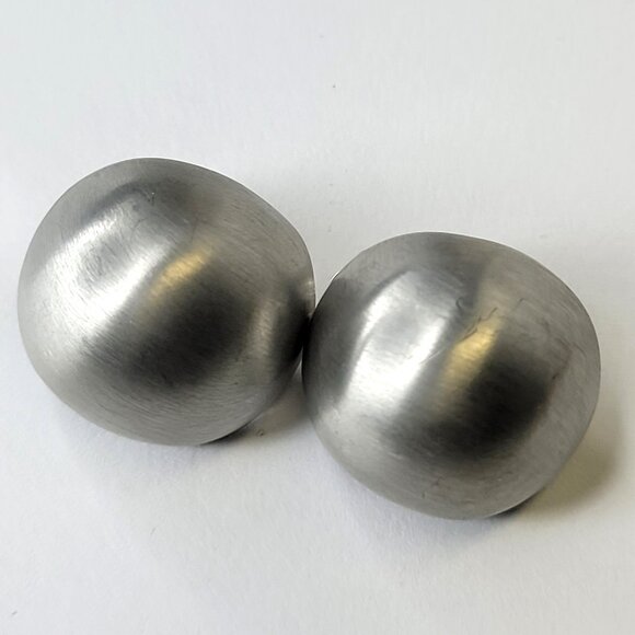 Grey Clip On Earrings Silver Grey Clip On Earrings - Picture 1 of 3